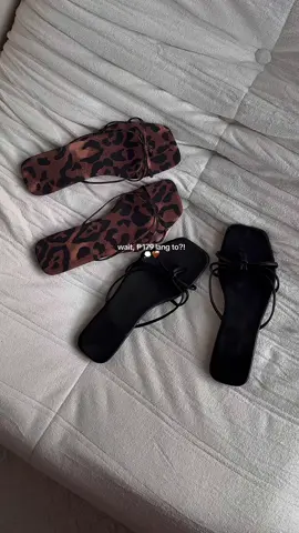 nakakaganda ng paa esp yung leopard print 😩💫 #sandal #sandalsforwomen #flatsandals #flats #slippers #sandalsrecommendations #footwear #fyp #trending #viral 