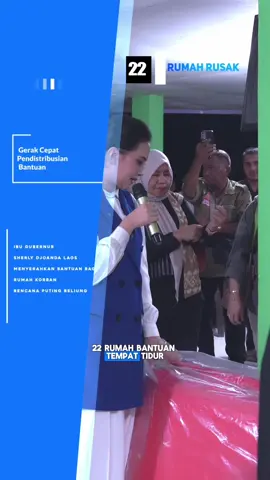 “Bayangin… dalam hitungan menit, rumah yang jadi tempat paling aman tiba-tiba rusak diterjang angin. Nggak cuma bangunan yang hancur—rasa aman juga ikut hilang.” 💔🌪️ Itu yang dialami warga korban puting beliung di Galela - Halmahera Utara. Tapi di tengah kepanikan dan kehilangan, bantuan pun datang. Pemprov Maluku Utara hadir bawa bahan bangunan buat perbaikan, kasur untuk beristirahat, sanitasi kit, sembako, dan perlengkapan sekolah buat anak-anak yang juga terdampak. Bantuan diserahkan kepada Sekda Halut tanggal 26 Juni 2025 untuk di bagikan. Karena kadang yang paling dibutuhin bukan cuma bantuan fisik, tapi rasa bahwa kita nggak sendirian. “Negara dan pemerintah provinsi hadir memastikan ada pada saat warga membutuhkan.” 🇮🇩🫂 #gubsherly #sherlylaos #malukuutara 