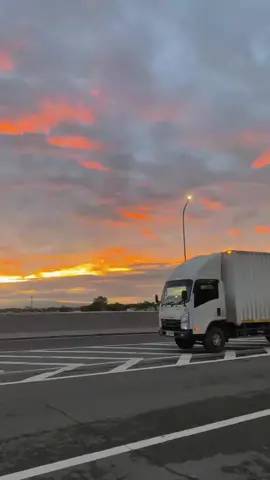 Pasukan tembus pagi #fyp #paketbalap🚚🚚🚚 #driverpaket🚛🚛🤝 #boxbalapseduluran🤙 #paket #indonesiacepat🇮🇩🇮🇩 #sopirpaketindonesia #indonesiacepat🌶️ #sopirboy #paketindonesia 