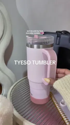 this tyeso tumbler will always be my first love 💗 #tyeso #tyesotumbler #tyesotumblerwithhandle #tyesotumblerwithstraw #tyesoreview #tyeso #tyesoviral 