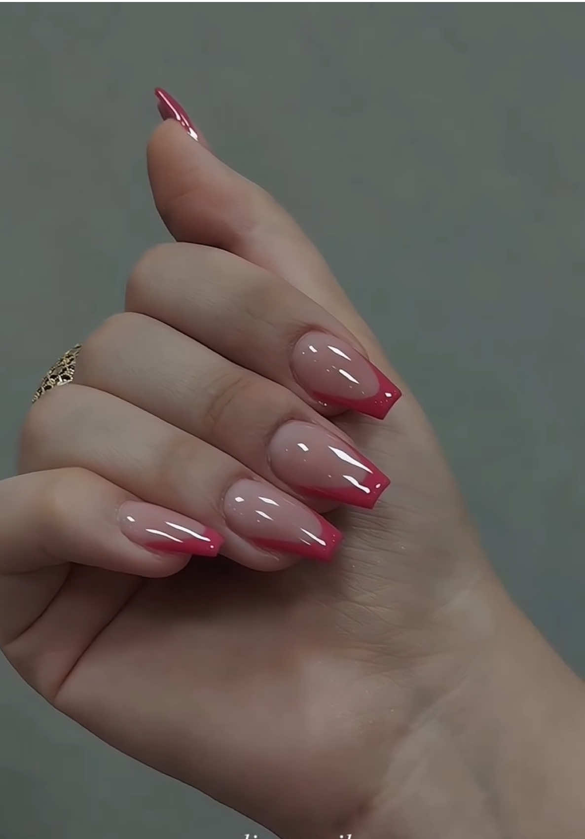 Que delicadeza gente! Gostaram? 💅🏽 Você é manicure iniciante, e tem dificuldade em fazer: 👇🏻 ➡️ Cultagem perfeita ➡️ Esmaltação sem manchas ➡️ Tá com dificuldade para conseguir clientes? ➡️ E você que já é manicure profissional e quer atualizar na área, conquistar novos clientes, aprendo algo novo, podemos te ajudar também. Você pode resolver esses problemas pagando menos de: R$ 50,00 Acesse o link azul da minha bio e terá todas as informações. By: @diara.nail  #inspiracaounhas #unhasdodia #dicasdeunhas #manicurebrasil #cuidadoscomasunhas #tendenciasunhas #unhas #pedicure #unhasdecoradas #unhaslindas #unhasperfeitas #unhasmaravilhosas #unhasdasemana #unhasbelas