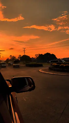 📍This feeling is amazing🥺 #fypシ #Sunset #Kokopo  #fypviralシ #aestheticvibe  #eastnewbritain🌋🌊🌴🌺 