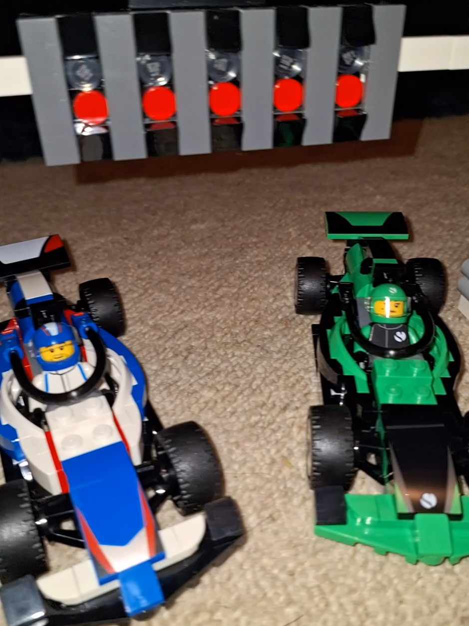 #set697 #lego #f1 #racecars #sauber #vcarb #formulaone #city 