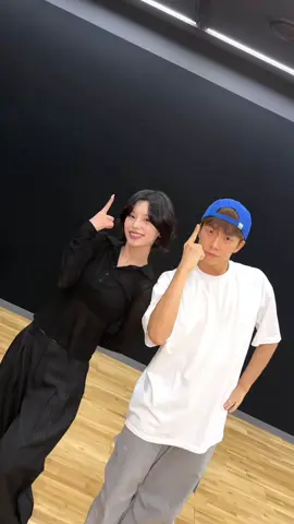 #장우영 선배님과의 #GWBGChallenge 는 Just 𝙎𝙞𝙢𝙥𝙡𝙚 𝙙𝙖𝙣𝙘𝙚🌀👆 #ITZY #MIDZY #YEJI #ITZY_GWBG #ITZY_GirlsWillBeGirls #JangWooyoung #WOOYOUNG #2PM #투피엠