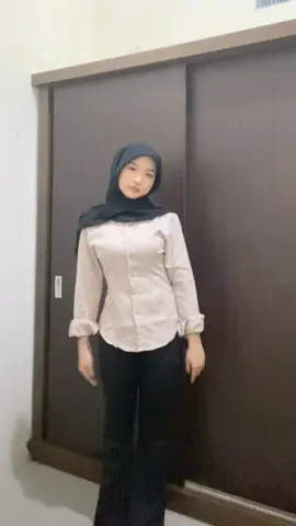 p info yg tinggi nya selemari