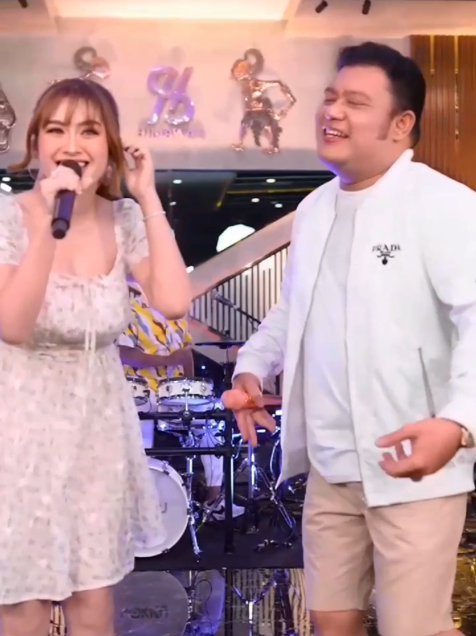 Shepin Misa Feat Sahli Himawan - Ku Menanti Seorang Kekasih #shepinmisa #kumenantiseorangkekasih #sahlihimawan #iwanfals #musik #fyp 