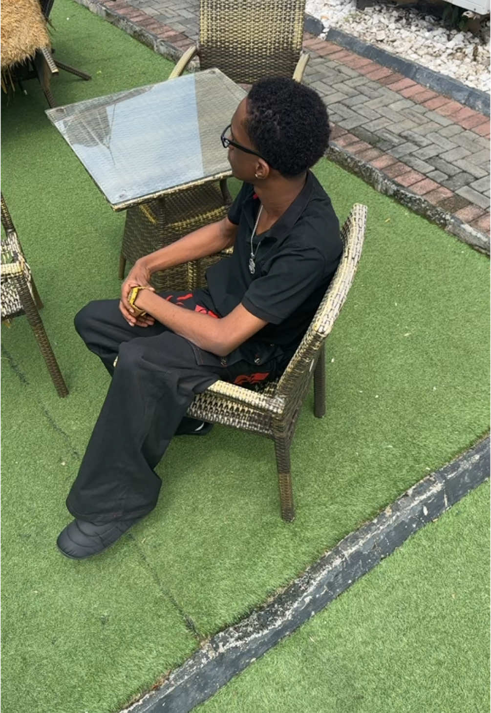 make u no go collect less