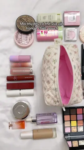 Đặc biệt hơn là em này còn khoá kéo chống tuột nữa, các nàng hoàn toàn yên tâm khi sử dụng lun nhennn 🫶🏻 #gummiescorner #gummiespouch #makeupouch #pouch #pouchbag #makeupbag 