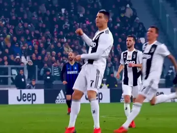 RONALDO BEST SKILL 👀😳❤️#cristianoronaldo #unitedstates #unfrezzmyaccount #foryoupage #foryou #100kviews #cristiano #ronaldo #portugal🇵🇹 #trending #trendviral #newtrend #footballedit #footballplayer #footballtiktok #ronaldoedit #ronaldoedits #ronaldo_fans #usa_tiktok #usa🇺🇸 