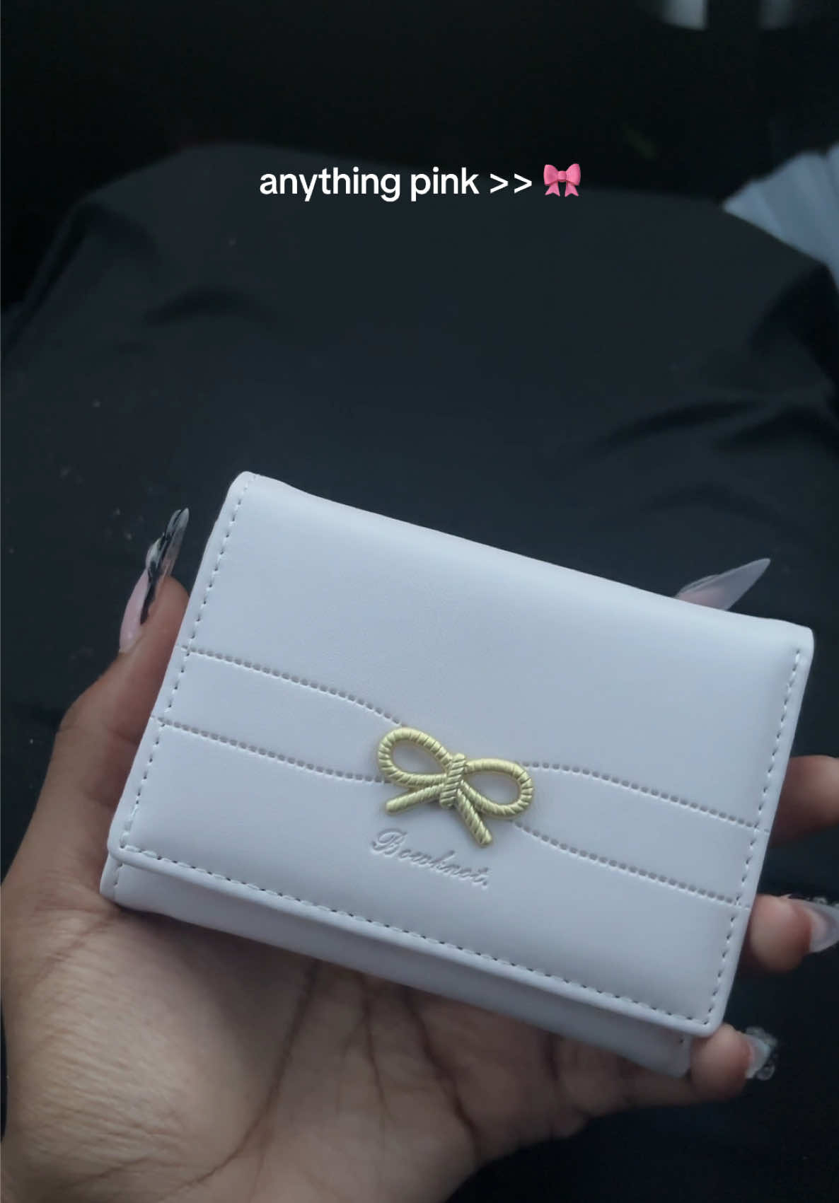 If it’s not pink I don’t want it 😭🎀 #pink #pinktok #wallet #girlytok #girlythings 
