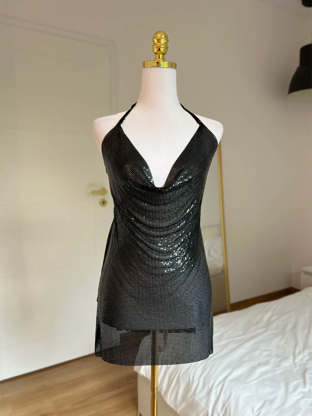 #ohpolly #vesper #dresses #vinted #oldmoney #oldmoney #foru #black #chainmail #vintage 