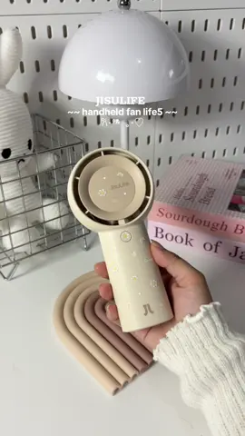 sobra mura lang pero yung quality grabe naman jisulife hindi ka ba lugi jan hehe 😉  #jisulife #handheldfan #jisulifehandheld #turbofan #jisulifeminifan #minifan #portablefan #jisulifelife5 #fan #jisulifeportablefan #fyp #viral #trending 