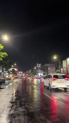 jember after rain🌧️#jember #jembertiktok #jember24jam #hujan #vibes #fyppppppppppppppppppppppp #fyp 