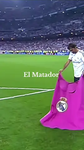El Matador tradition #raul #sergioramos #nachofernandez #realmadrid #halamadrid #15uclformadrid #xybca #trendingtiktok #footballtiktok 