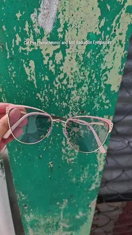 #photochromiceyeglass #antiradiationeyeglass 