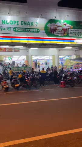 Punya kenangan apa kalian disini 🤭 #tretes #tretesprigen #syahdu #night #prigen #tretespunyacerita #hotelsuryatretes #hotel #wisata #wisatamalam #fyp #fypシ #fypシ゚viral #fyppppppppppppppppppppppp #viral #viralvideo #viraltiktok #masukberanda 