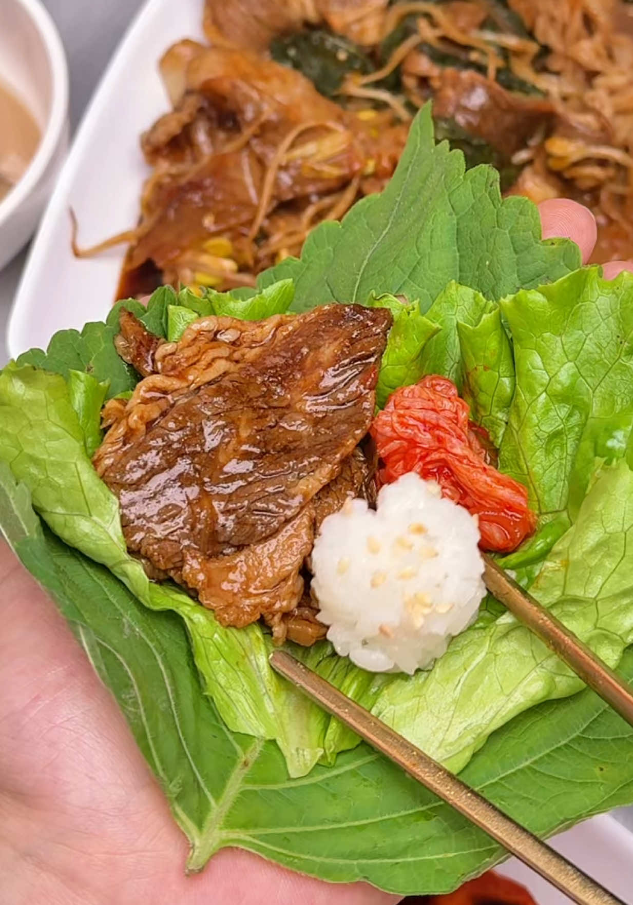 Cuốn ngon chuẩn Hàn - Mời các bác ghé SSamjang thưởng thức!  #cuonHanquoc #Ssamjang #Ssam #Bossam #foodporn #koreanfood #foodtiktok #fyp #ancungtiktok #nhahanghanquoc #viral #food #foodasmr 