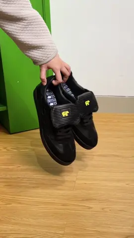 Tifosi Gang is coming for youu! Check out now and go try it🖤 #sepatuthunderbear #sepatulokal #belithunderbearaja 