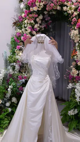 Kiểu cách xinh nè #romywedding #vaycuoiromy #romybridal #romycouture #tiemvaycuoiromy 