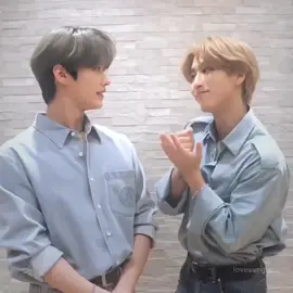act like you didn’t see this before #hanjisung #straykids #leeknow 