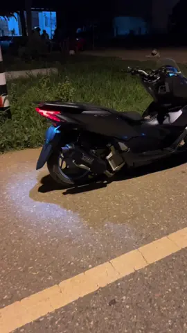 😜#รถบ้านวานะจ๊ะ #คำผานสั่งลุย #ท้ายวาซาบิ #ไฟรุ้ง🌈 #pcx160 #pcxแต่งสวย 