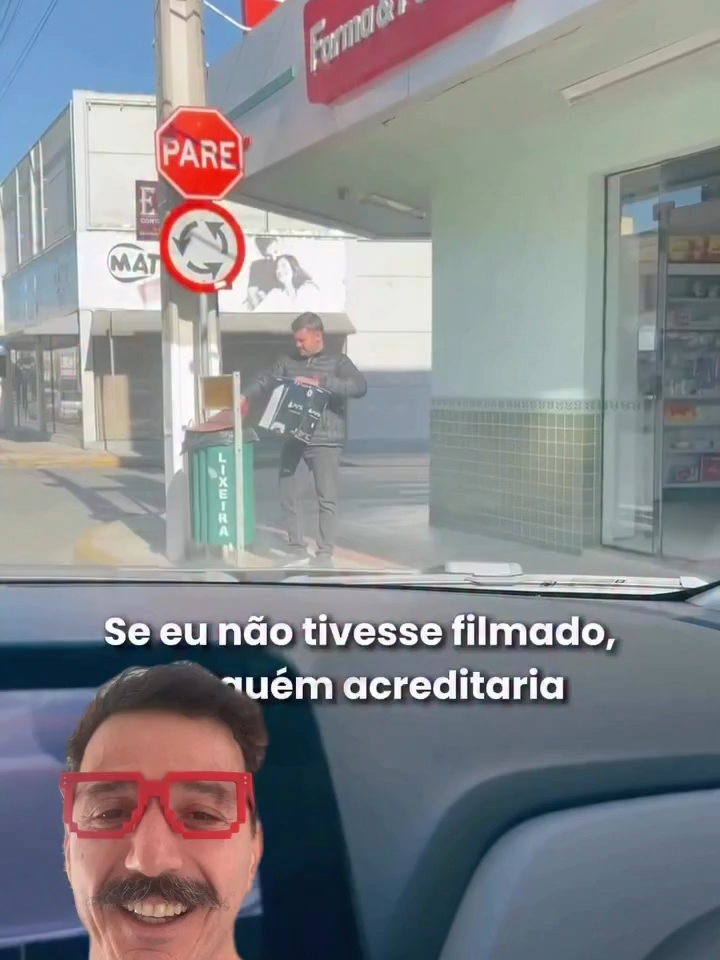 QUE VÍDEO MARAVILHOSO HAHAHA E o pior que é real, eu ganhei o meu assim! VÍDEO ORIGINAL DE https://www.instagram.com/mateusk_/ #ps5 partoba #fail #games #jogos