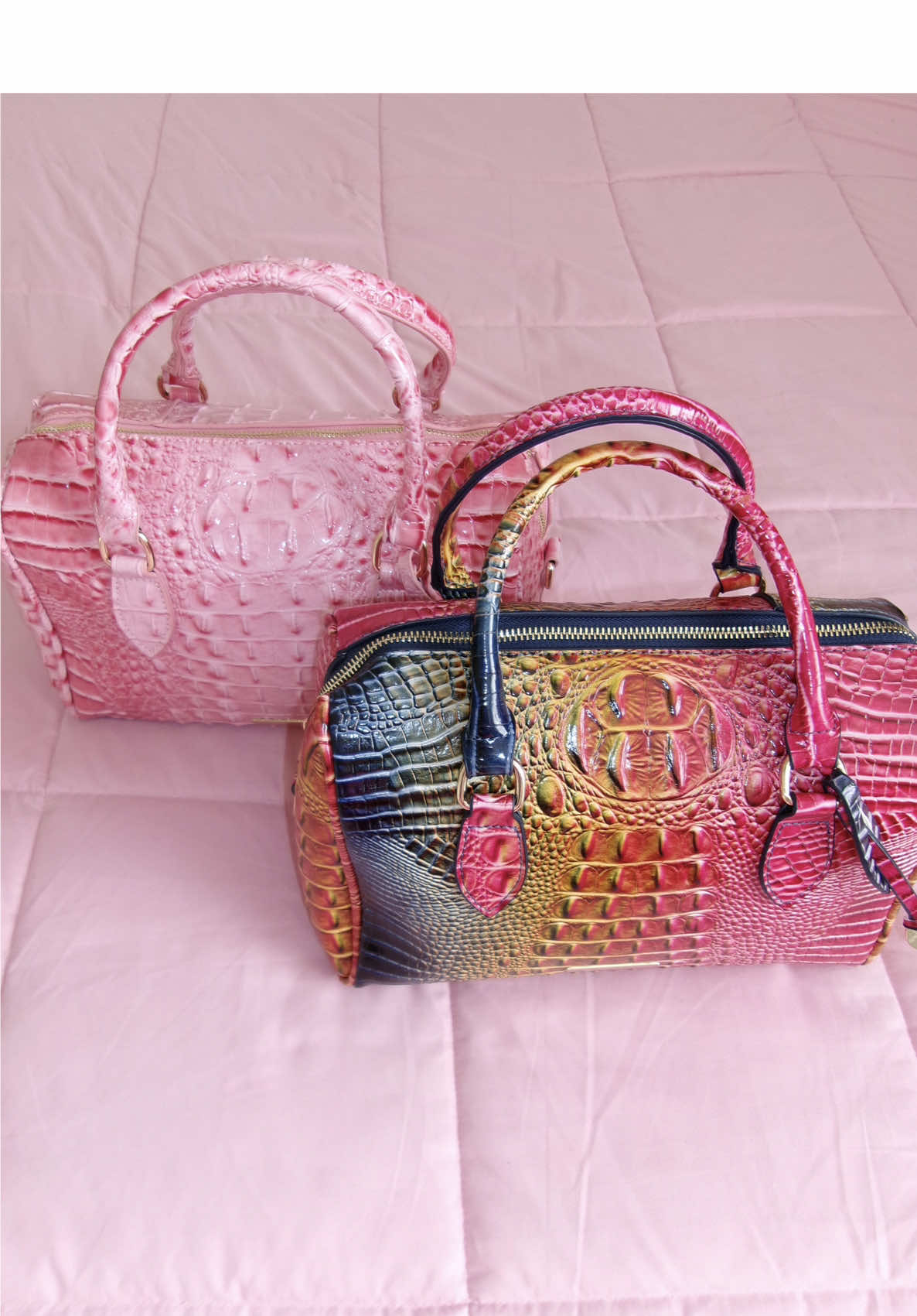 So pretty which one is your favorite ? 😩👜😍🎀 #bag #handbag #TikTokShop #vintagebag #pinkpurse #baglover #fashiontiktok 