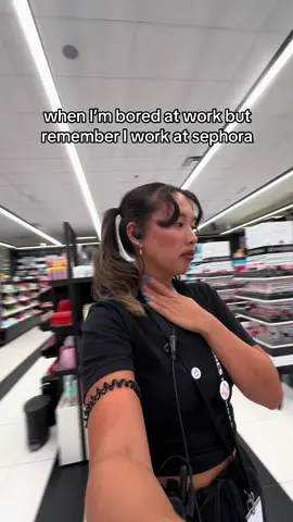 I love working at sephora #fyp #sephora #work #foryoupage #trending #dayinmylife #sephoravlog #sephorainkohls #sephoraemployee #microinfluencer #imjustagirl #forthegirls 