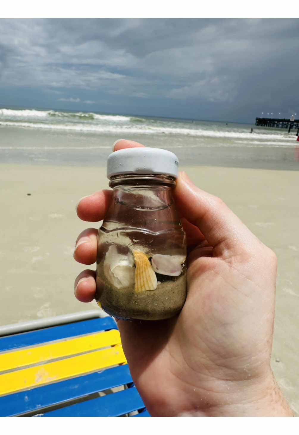 Fun and cheap activity while visiting the beach🐚🫶🏼⛅️ #daytonabeach #florida #souvenir #recycled #smithfamily #beachideas #beach 