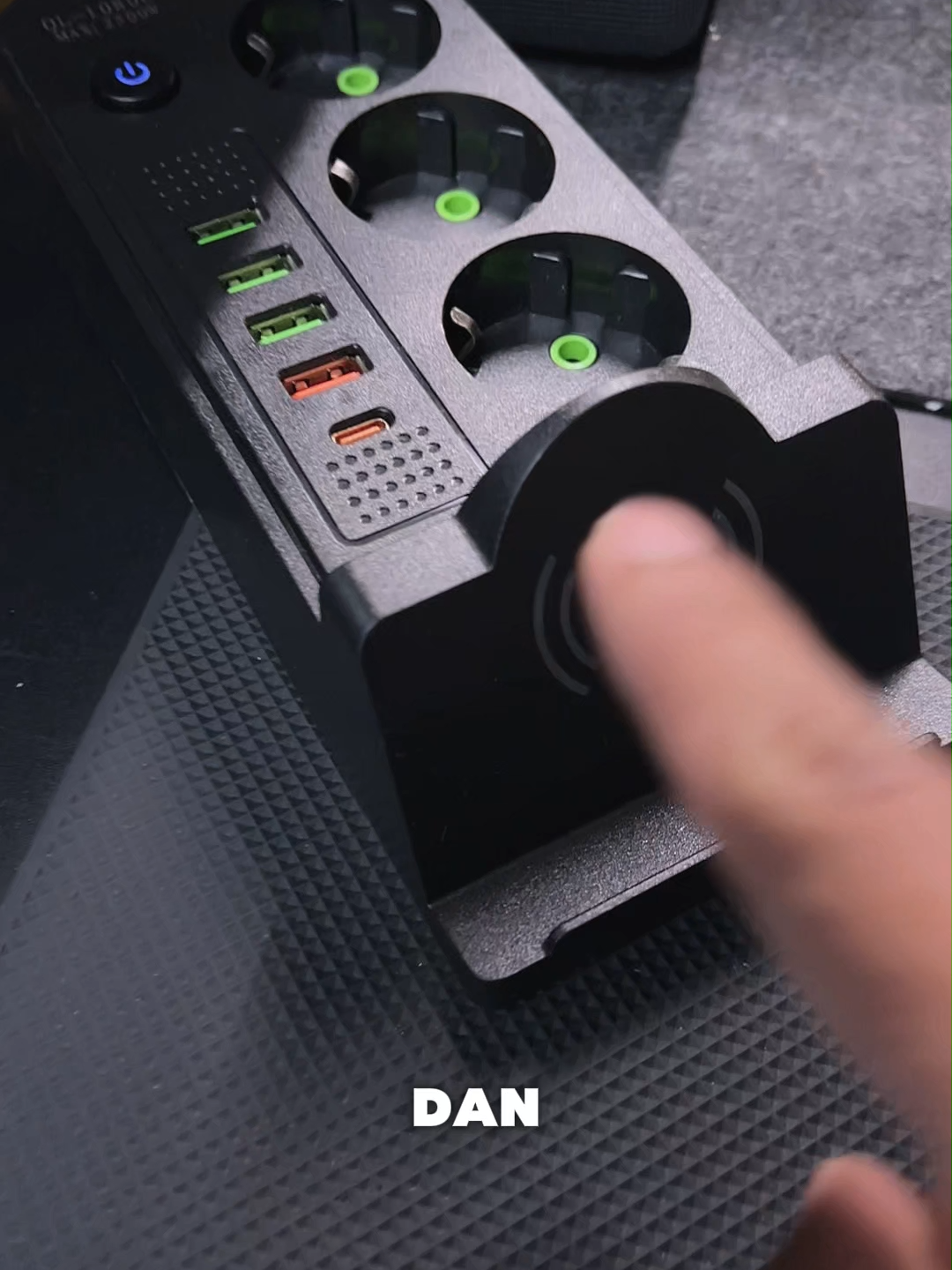 2500 Watt Stop Kontak Flame Retardant USB Type-A Type-C Wireless Charging #stopkontak #stopkontakusb #stopkontakwirelesscharging #stopkontakusbmultifungsi