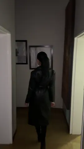 this audio> #allblackoutfit #leathercoat #powerwalk #trendingaudio #slowmowalk #powerfulwalk #kingk #winterfashion 