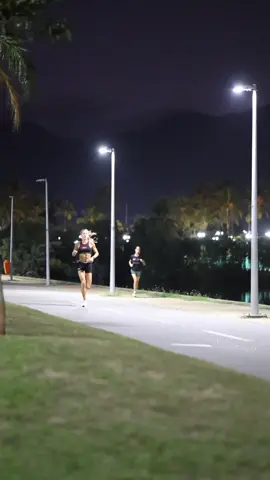 “aline, o salmão tá em promoção!” peraí, to chegando