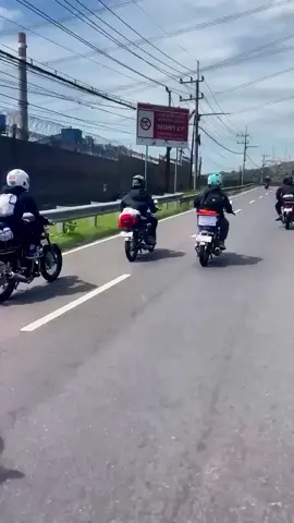 #stddailyuse #gl100 #touringbike #xybca #cepekhits #200cc #pantura #wargatiktok #brandatiktok 