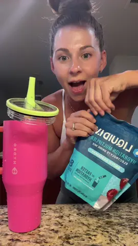 The perfect combo @Liquid I.V. @HYDROJUG 