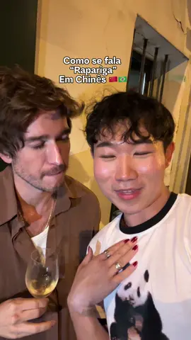 @Airon Martin Misci eu rapaliga? Ele pega meu malido, você rapaliga 😂🇧🇷🇨🇳