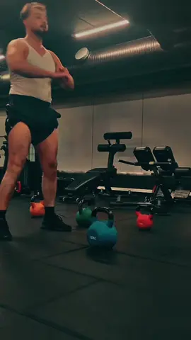 #Dr #Kettlebell #Sweden #Cardiologist#Asvakan#Pathan 