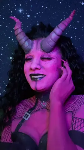 Damn that Lupe ! 🤣 #sfxmakeup #oldlook #demonmakeup #kpopdemonshunters 