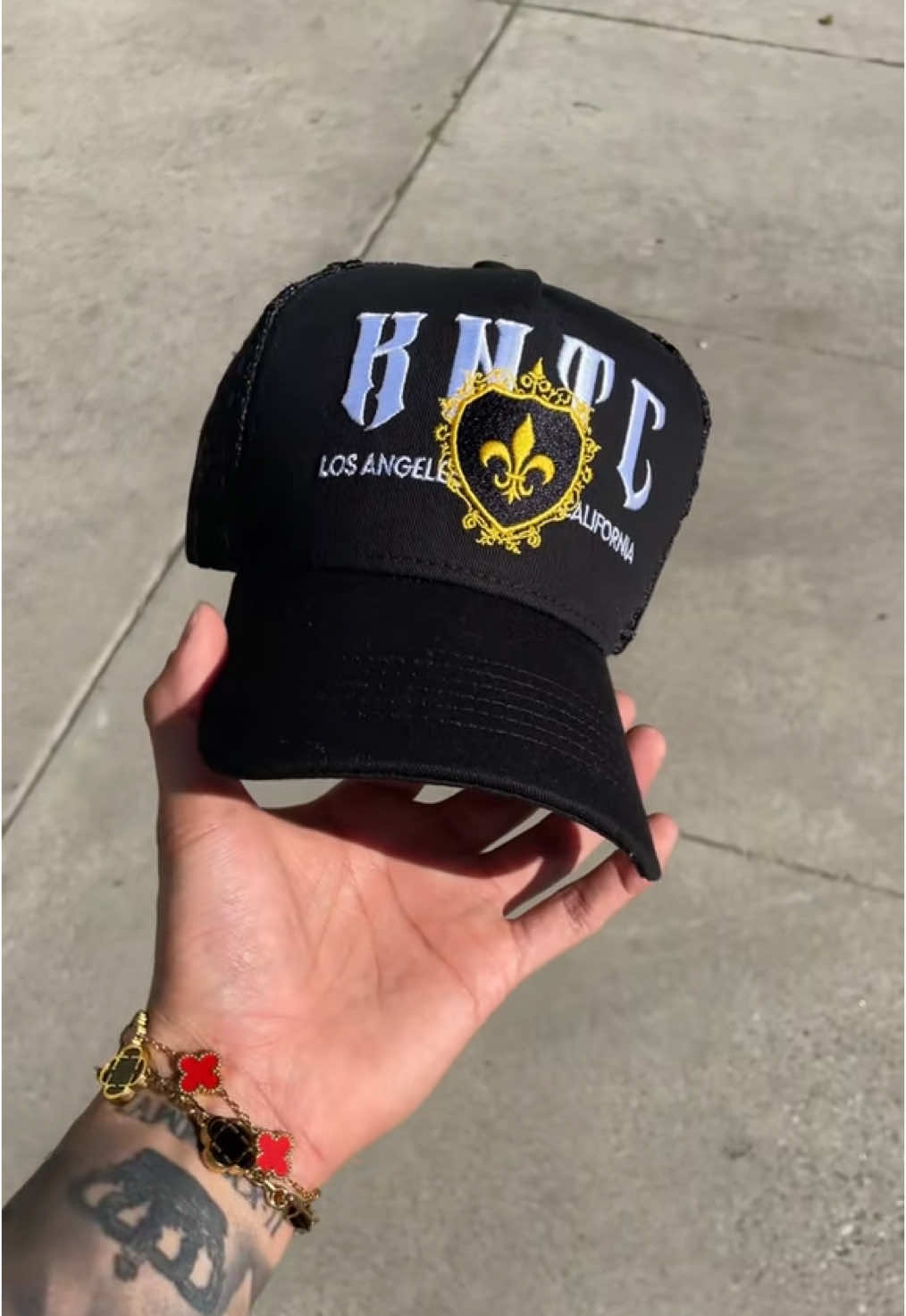 Trucker hat with added details to the mesh 🔥 Fleur Noir Trucker in stock !  #streetwear #streetwearfashion #fashion #streetweardaily #hat #hats #snapbacks #snapback #fittedcap #fitteds #newera #caps #gorras #gorra #truckerhat #truckerhats 