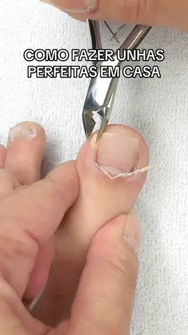 Como fazer unhas perfeitas em casa dos pés  #unhasperfeitas #pedicure #manicure #fazendoasunhas #unhasfeitas #unhaslindas #unhasdospes #pés 