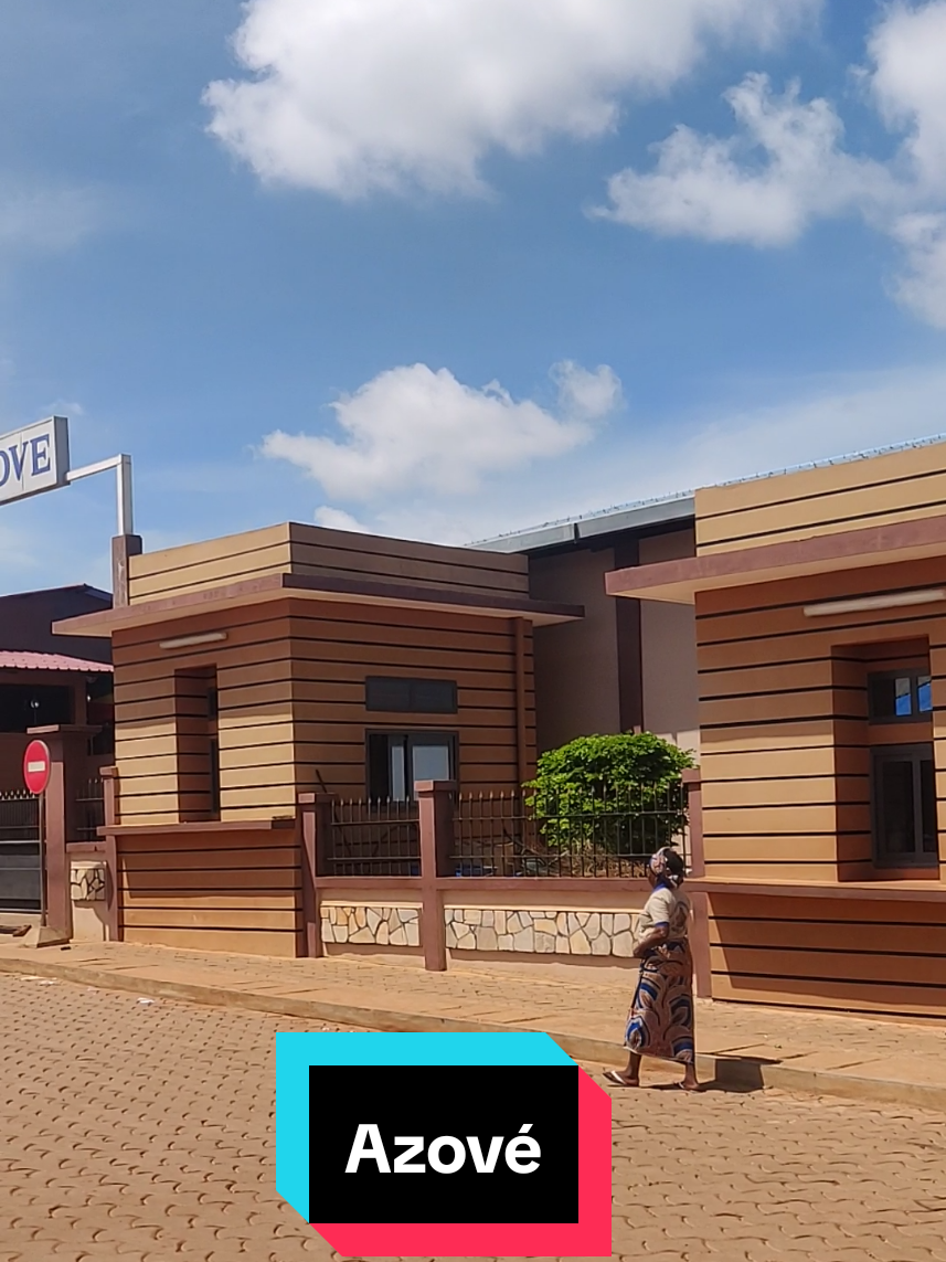 Tours des 77 communes du Bénin, étape 9  AZOVE #benintiktok🇧🇯 #cotonou229🇧🇯 #tourism #ville #route #fyp 