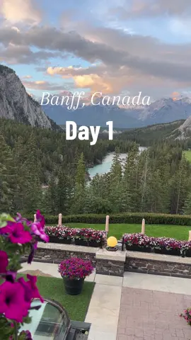 The first day was filled with travel, a fancy dinner, and a stunning view! #banff #bucketlist #travel #canada #banffcanada #fairmontsprings #fairmontspringsbanff #travelblogger @Fairmont Banff Springs 