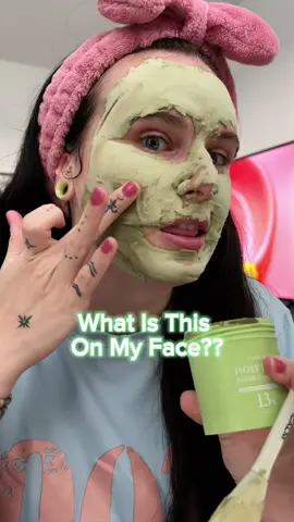 Literally the coolest face mask to clear pores, blackheads and control excess oils! #mossbubblemask #mossmask #porebrush #poredetox #detoxmask #cliggedpores #pcalmbubblemask #pcalm #facemask #tiktokshopcreatorpicks #dealsforyoudays 