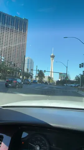 Vegas streets are always alive with lights, music, and energy. This city hits different at night 🌆🔥 #SinCity#LasVegas #VegasLife #VegasStrip #SinCity #VegasNights #VegasVibes #OnlyInVegas #ExploreVegas #VegasViews #VegasLights #VegasStreets #TravelVegas #VisitLasVegas #VegasExperience #VegasDreams