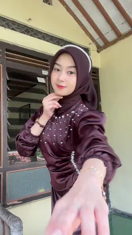 selamat pagi tumben aku yahmene wes tangi