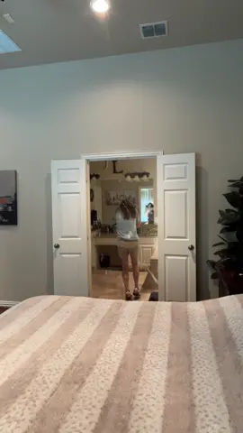 Where’d that come from  😂😂😂 @Jlo1017 #fyp #mirrors #views #Love #foryou 