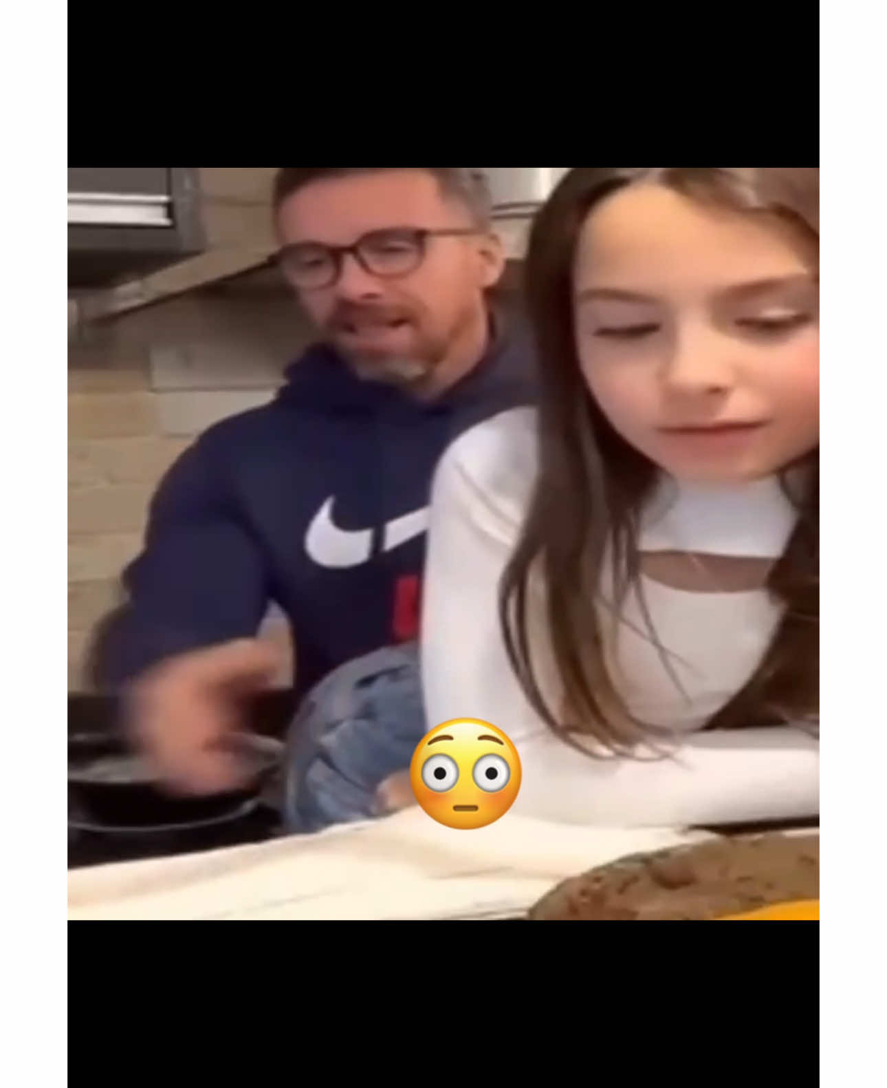 Yooo😭#fyp #foryoupage #viral #parati #football #edit #edit #girl #dad 