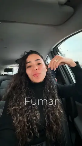 O cigarro não afeta só os pulmões… Ele também pode estar por trás de refluxos, azias constantes, úlceras persistentes e até aumentar o risco de vários tipos de câncer no sistema digestivo. Fumar ou ter fumado impacta diretamente o seu corpo por dentro e muitas vezes, os sinais aparecem de forma silenciosa. Se você fuma, já fumou ou tem histórico familiar, vale a pena olhar com mais atenção para sua saúde digestiva!