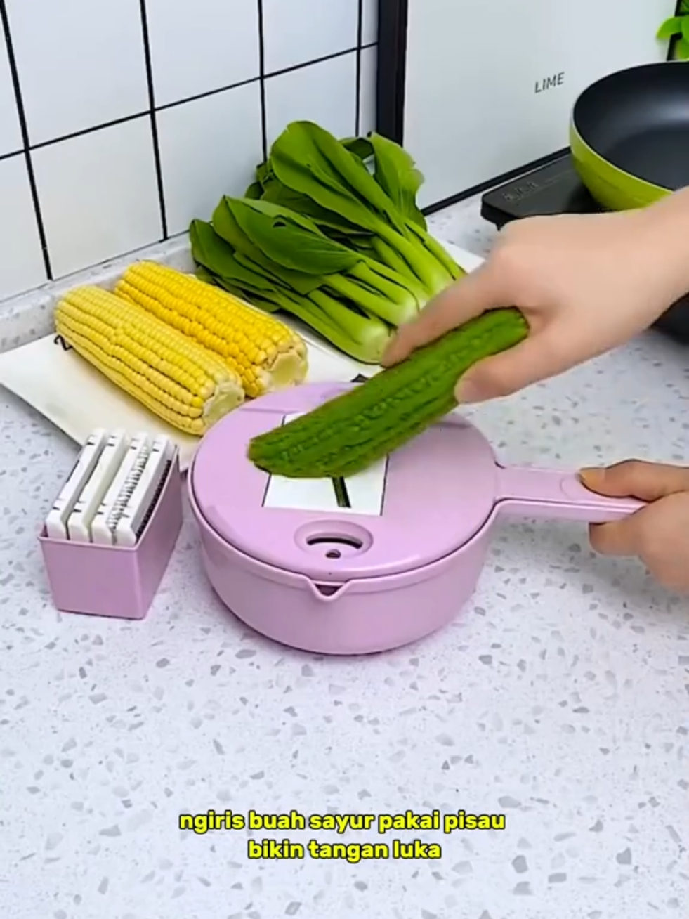 Alat parutan baskom pemotong sayur buah serbaguna ini bagus banget buat di dapur karna sangat-sangat bisa membantu memudahkan dalam urusan memotong mengiris memarut buah & sayuran! #parutan #parutansayur #alatparutan #baskomparutan #parutanserbaguna #alatdapurviral #kebutuhandapur 