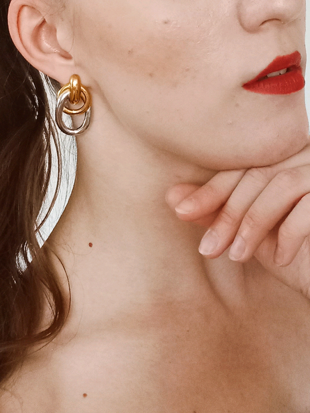 Thank you @eelryofficial that I can and you can too with the code 'MK60' enjoy their beautiful pieces of jewelry!✨️ #eelry #eelryjewelry #jewelry #jewelrytiktok #tiktokvideos #editing #edit #collaboration #brownhair #tiktokedit  #czechrepublic 