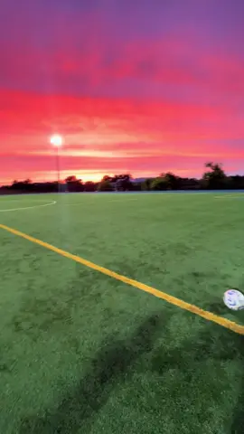 #soccertiktok #fut #nature #sunset 